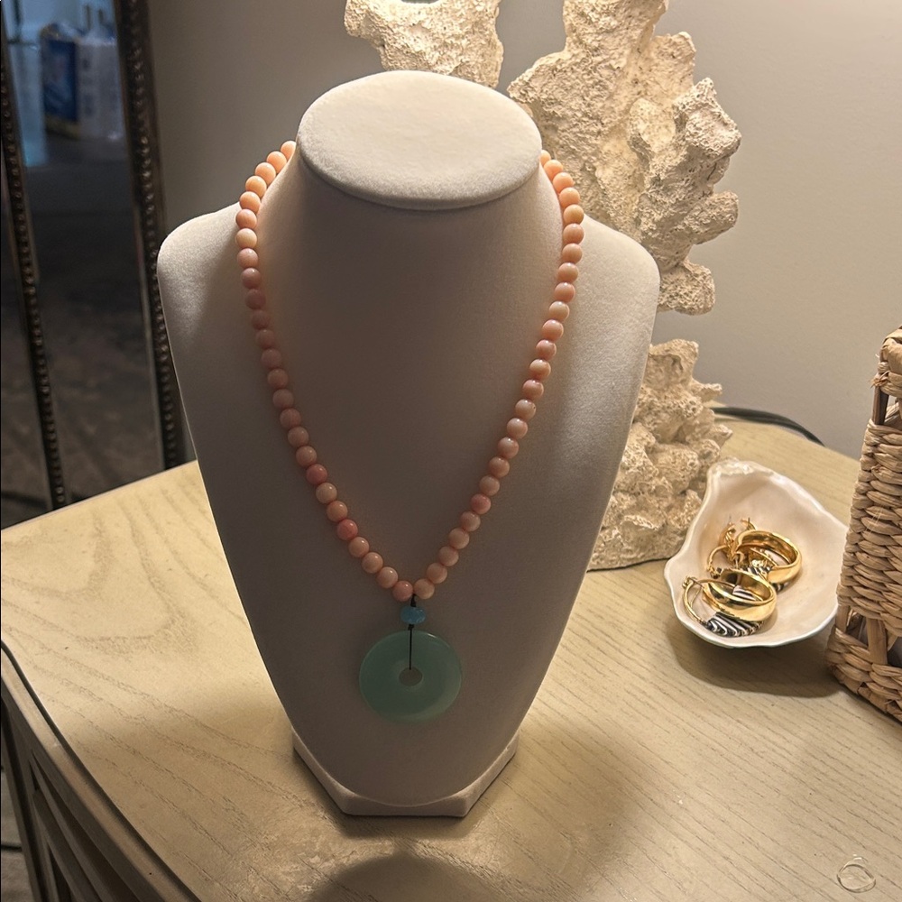 Elegant Peach and Mint Necklace